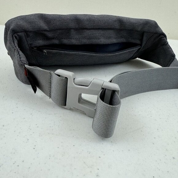 WATERFLY Fanny Pack Chest Bag Lightweight Adjustable Belt Zip Pockets Gray - Picture 7 of 13